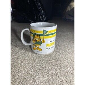 Vintage 1978 Garfield Green Bay Packers Mug Enesco NFL I'm a Packers Fan-atic!